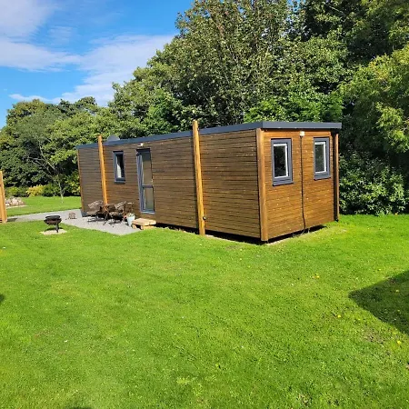 The Walkers Retreat With Hot Tub And Cold Water Drench Shower Apartment *